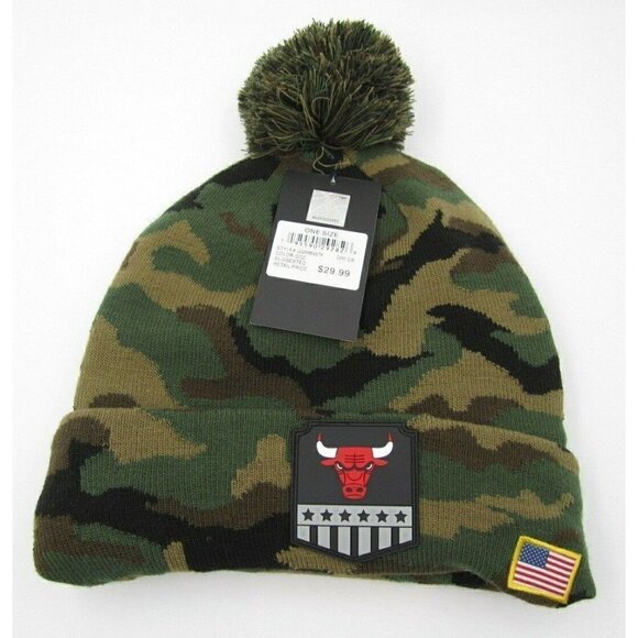 New W/ Tag Ultra Game Chicago Bull Basketball US Flag Beanie One Size - Picture 1 of 3